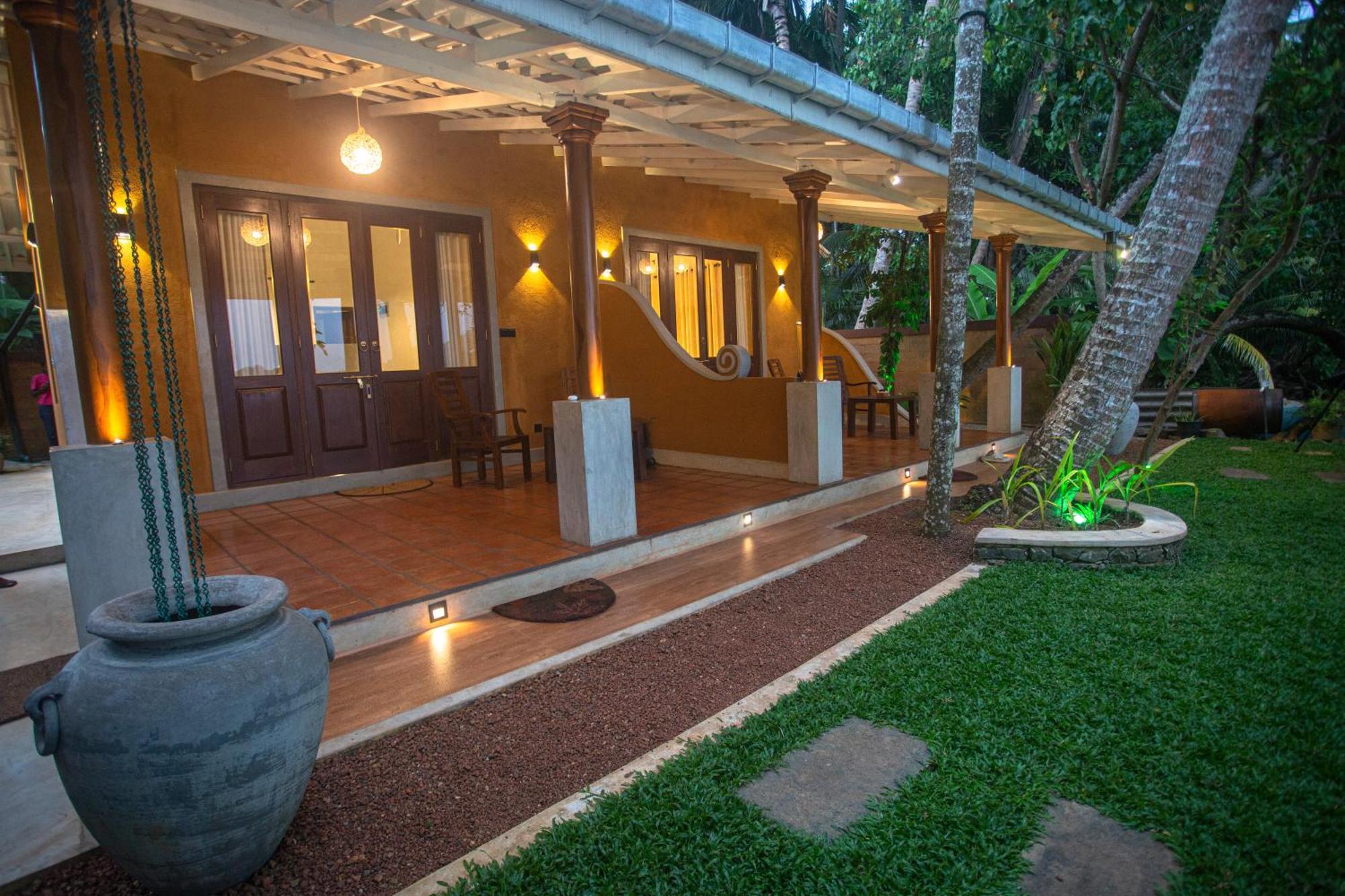Aki Luna Lagoon Resort Hikkaduwa Exterior foto